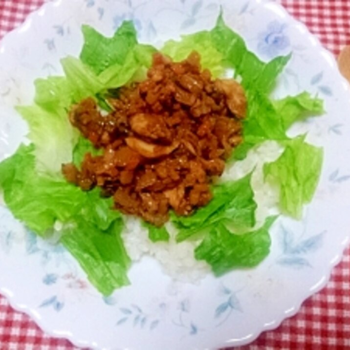 ご飯がすすんじゃう、鯖の味噌そぼろ